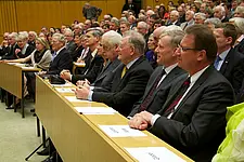 Joachim Walter, Tübinger Landrat, (vorne rechts) mit Horst Köhler, Erwin Teufel und Carl Herzog von Württemberg.