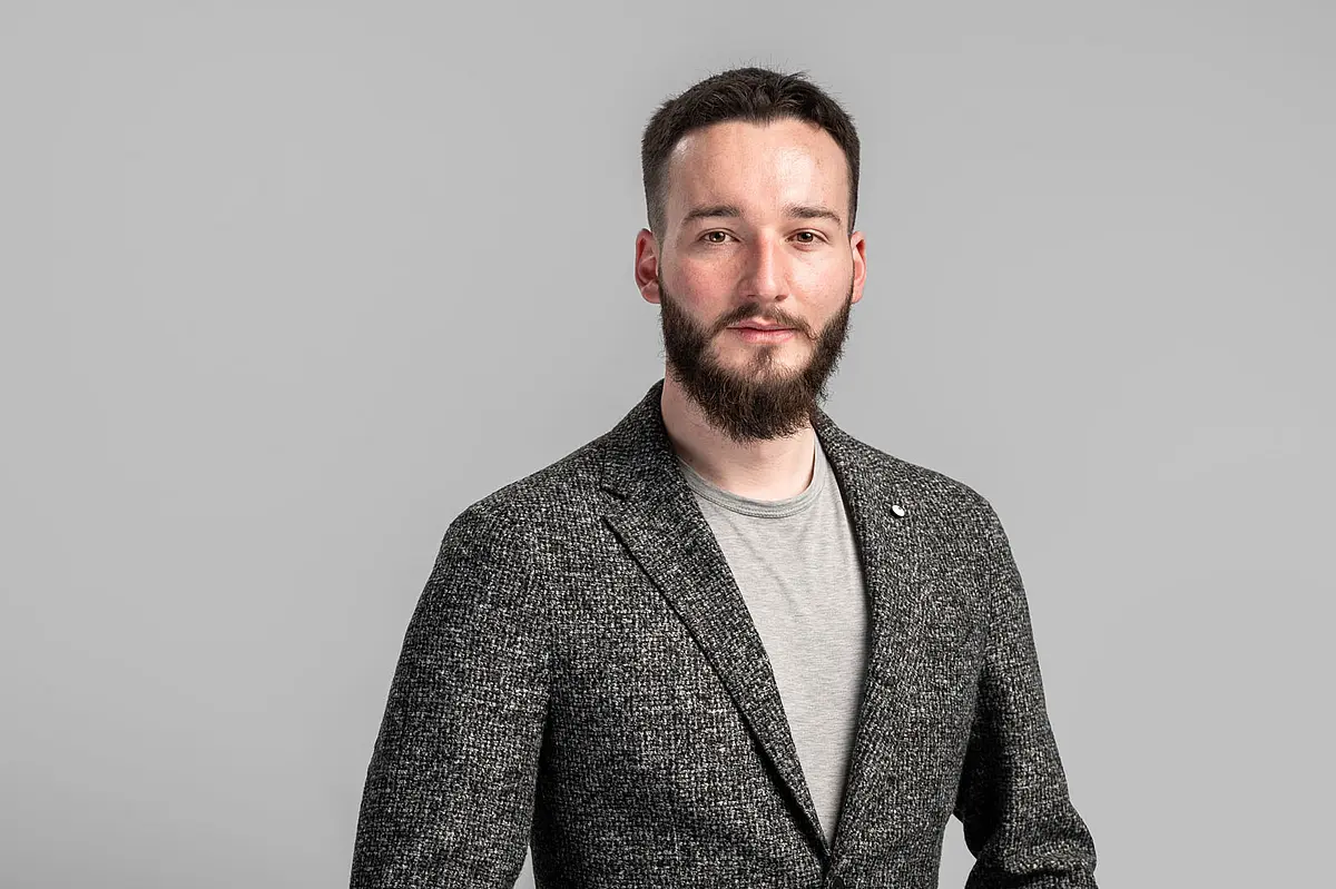 Porträtfoto von Jonas Brachmann