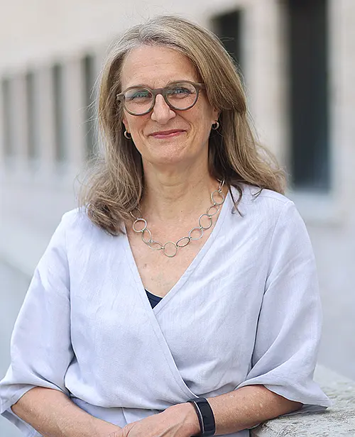 Portrait von Prof. Dr. Monique Scheer