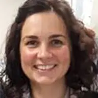 Patrícia Preston Ferrer lächelt in die Kamera