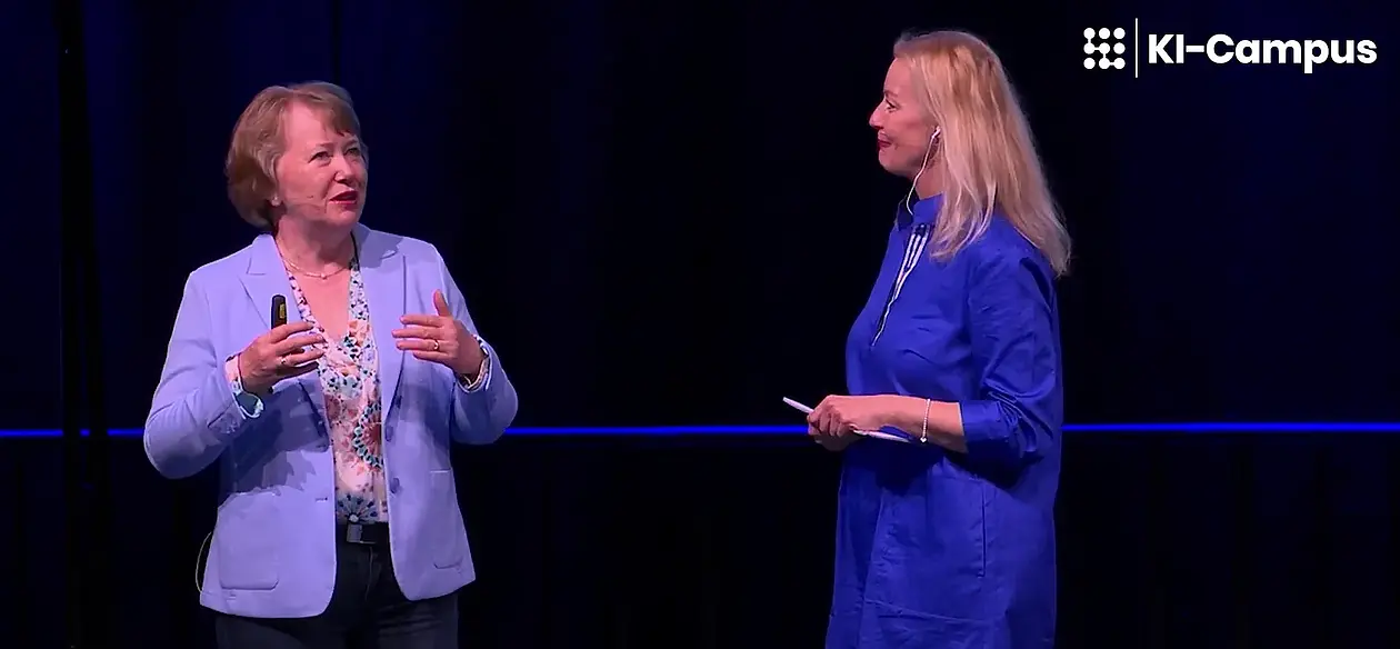 Dieses Bild zeigt ein Thumbnail für einen Videovortrag von Doris Weßels auf der KI-Campus-Stage. Dieser Text funktioniert als Link zum Video.