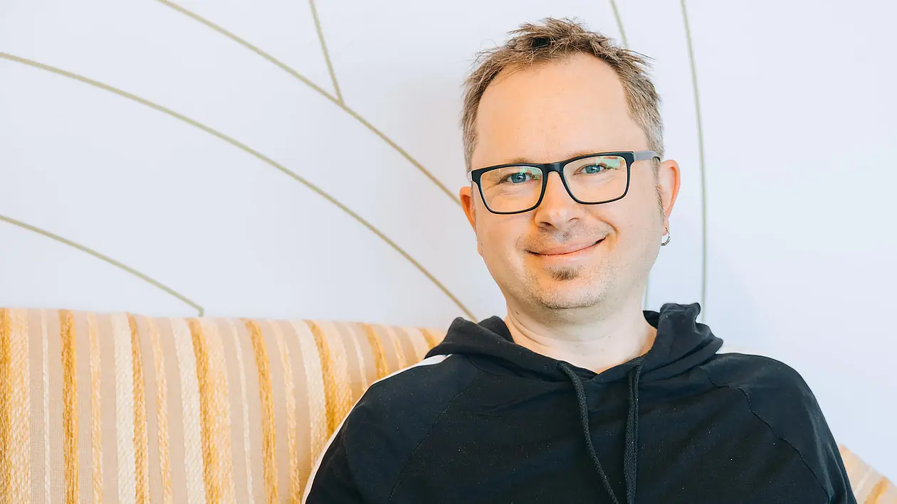 Portraitfoto von Johannes Baral