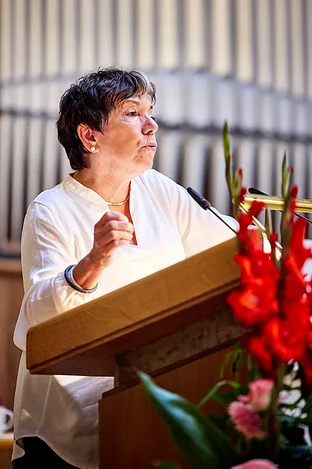 Margot Käßmann am Rednerpult 