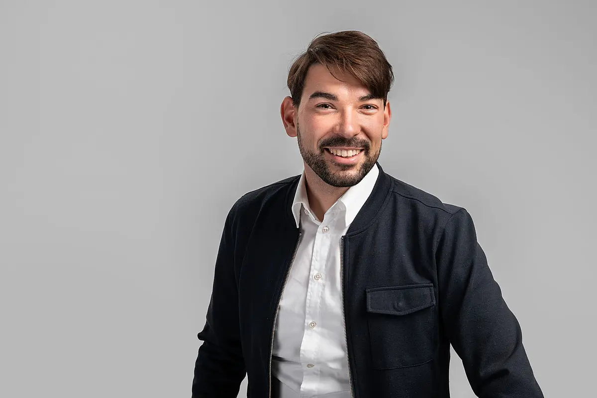 Porträtfoto von Frank Schuhmacher