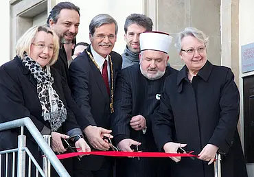 Das Zentrum für Islamische Theologie wird offziell eröffnet. Von links: Wissenschaftsministerin Theresia Bauer, Prof. Dr. Mehmet Pacaci (Amt für religiöse Angelegenheiten der Türkei Diyanet), Rektor Prof. Dr. Bernd Engler, Oberbürgermeister Boris Pa