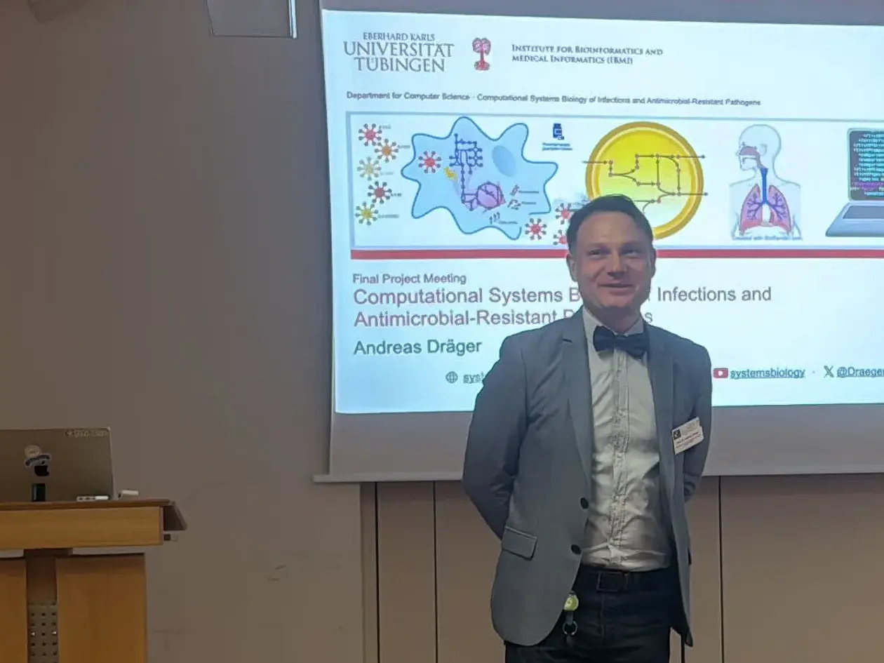 Andreas Dräger eröffnet die Abschlussveranstaltung zum DZIF-Projekt in Halle