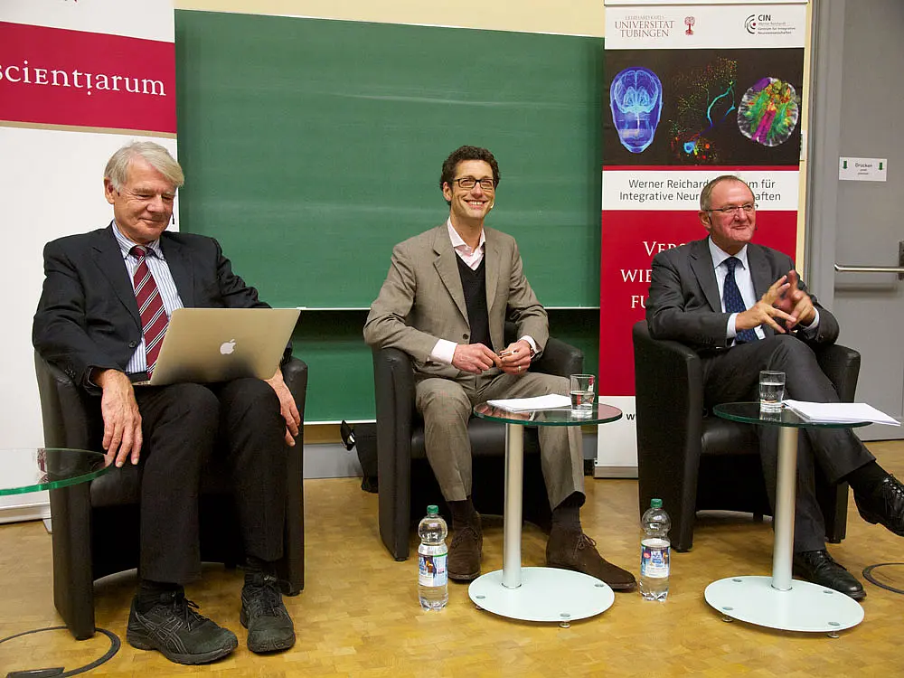 Prof. Dr. Wolf Singer, Ulrich Schnabel und Prof. Dr. Friedrich Wilhelm Graf (von links nach rechts).