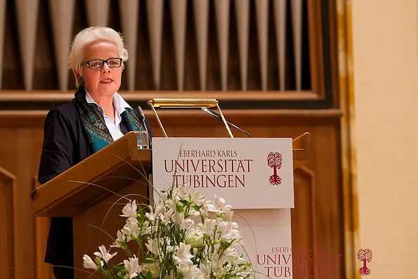 Dr. Sabine Lutz