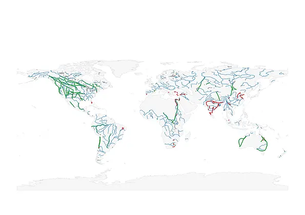 This image shows future water-transfer megaprojects. The green lines stand for projects in the planning phase, red lines for projects currently under construction. The blue lines are the biggest rivers. 