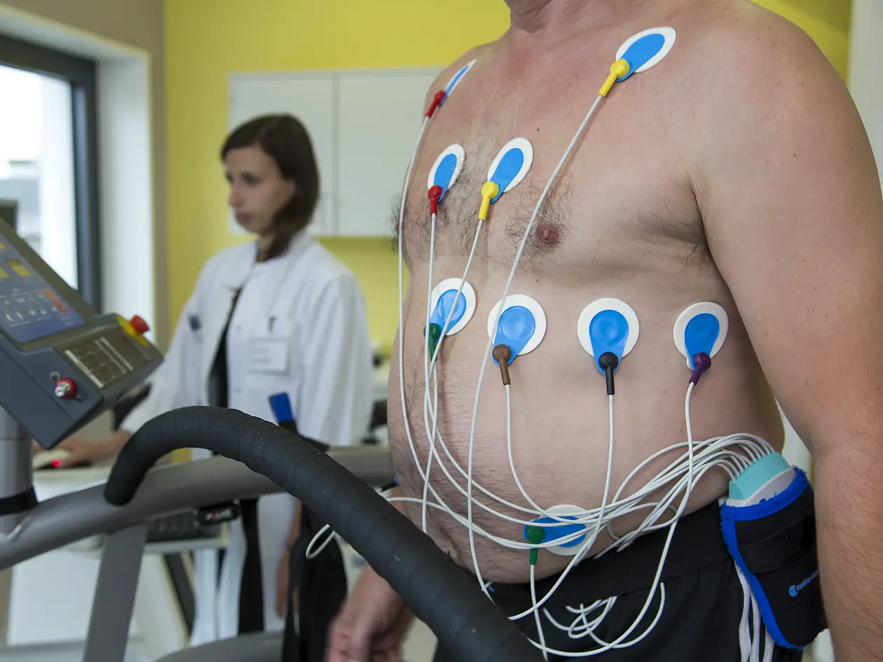An examination in the sports medicine & performance diagnostics laboratory
