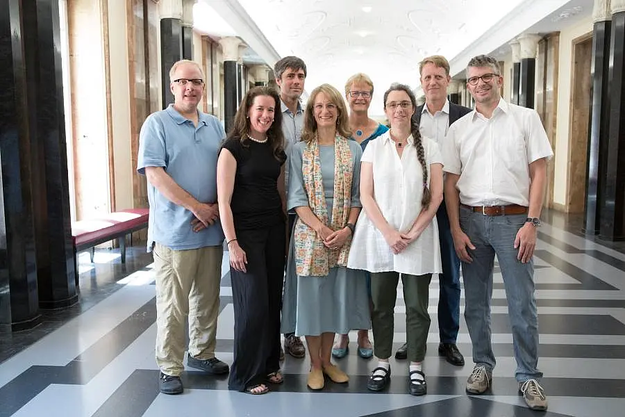 Group photo: (from left to right): Professor Todd Ehlers; Professor Nadine McQuarrie, Professor Monique Scheer, Dr. Merav Seifan, Professor Oliver Bossdorf; (second row from left to right): Christoph Glotzbach, Professor Katja Tielbörger, Paul Bons.