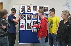 Schüler der Klasse 9 des Uhlandgymnasiums.
