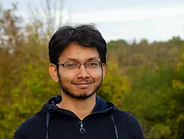 Die Fotographie zeigt Herrn Arya Samanta