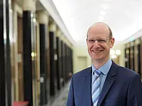 Professor Dr. Stefan Huber. Foto: Friedhelm Albrecht/Universität Tübingen