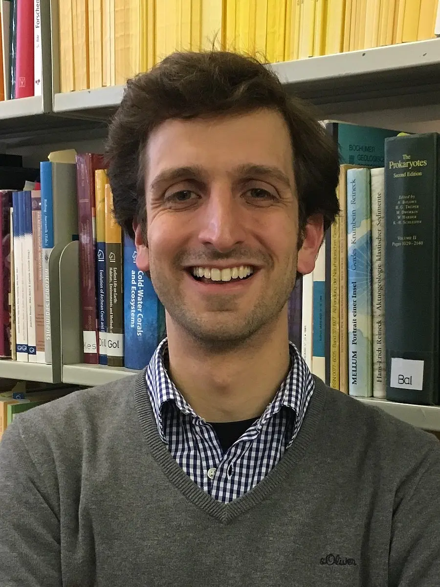 Dr. Jan-Peter Duda