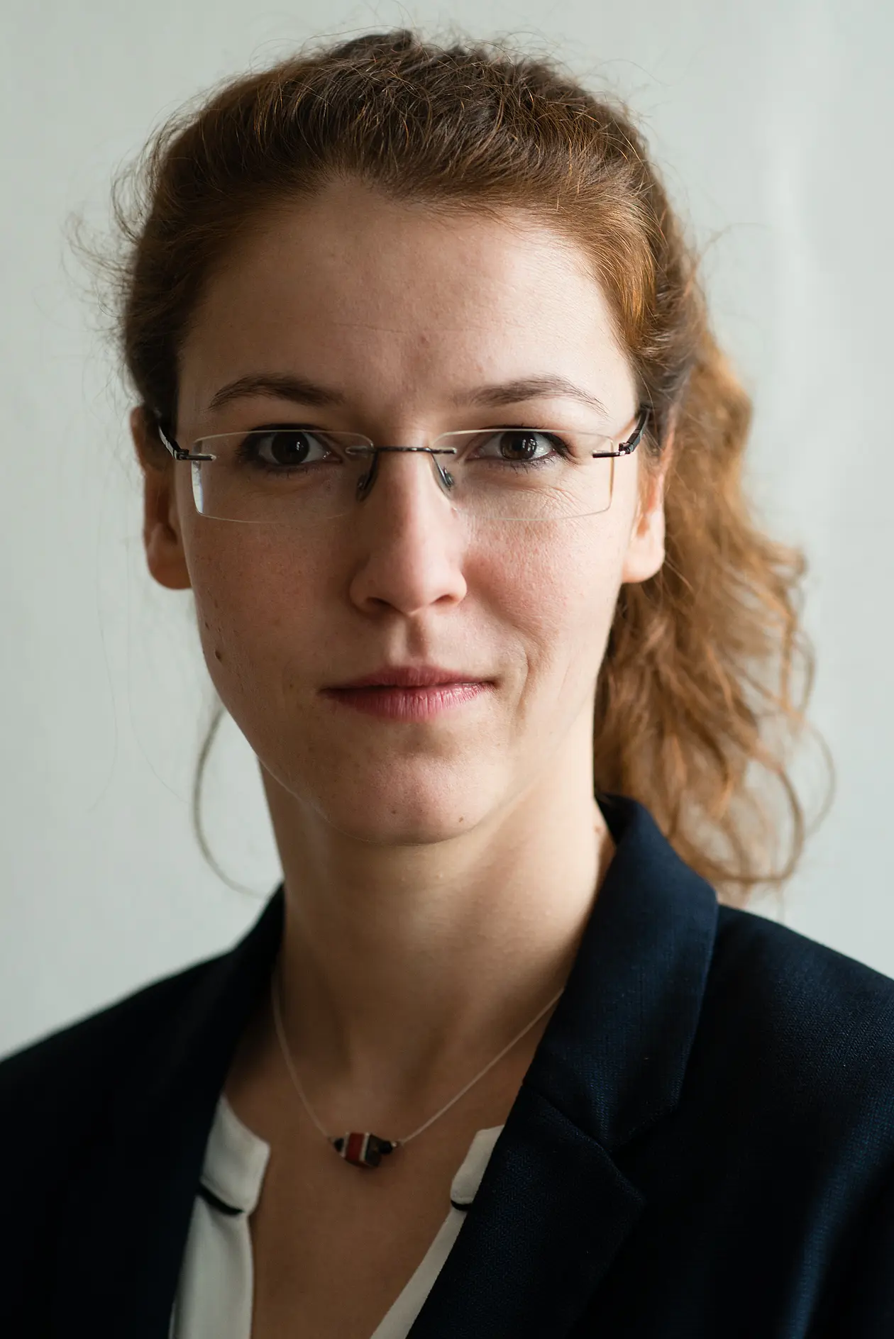 Dr. Karoline Reinhardt