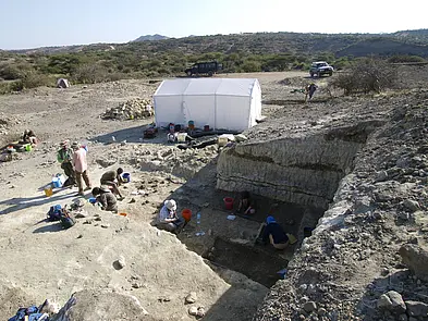Das Foto zeigt Ausgrabungen in der Olduvai-Schlucht in Tansania