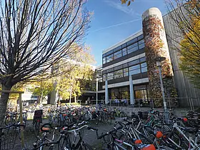 Der Brechtbau von der Wilhelmstraße aus gesehen. Alle Fotos: Friedhelm Albrecht/Universität Tübingen