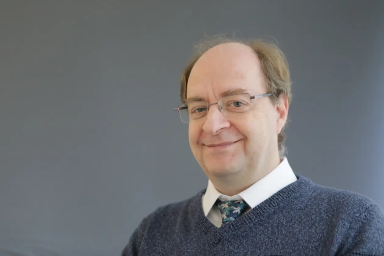 Das Foto zeigt Professor Dr. Reinhard Kahle