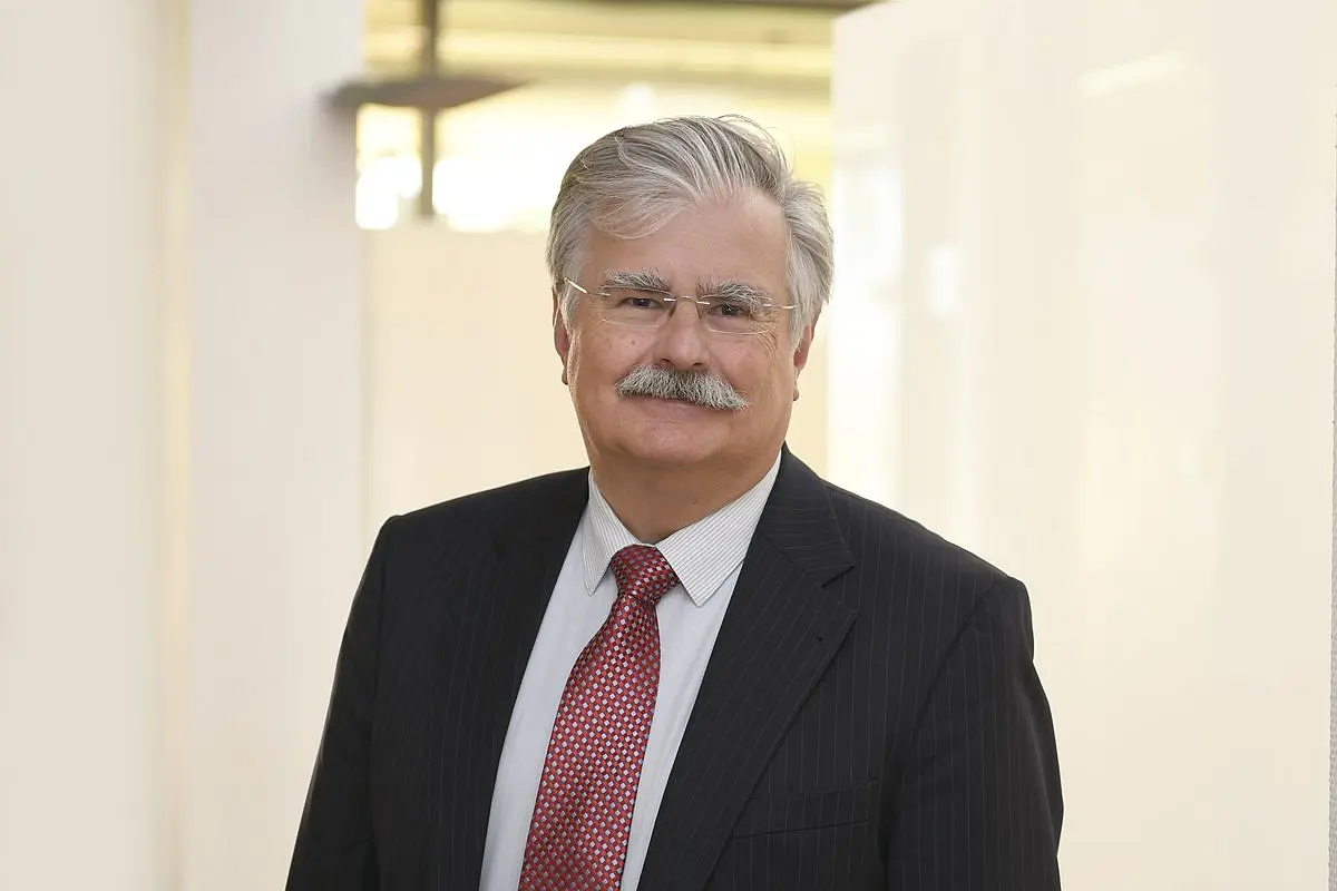 Portrait Prof. Dr. Stefan Laufer