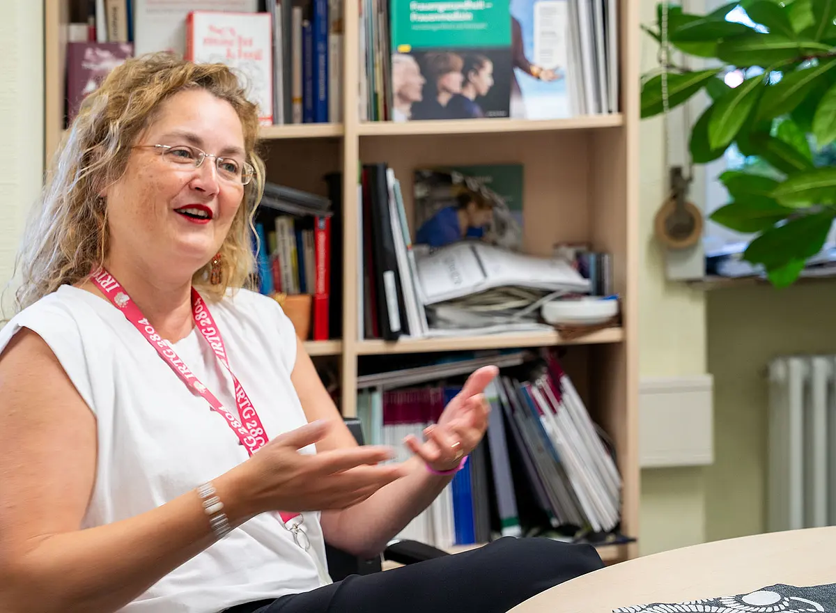 Birgit Derntl plädiert für einen offenen Umgang mit Themen wie Menstruation und Menopause. 