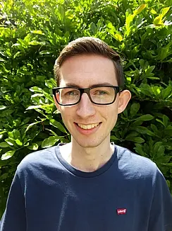 Portraitfoto Maximilian Schmelzer