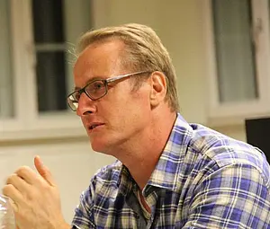 Der Moderator und Sportreporter Florian König.