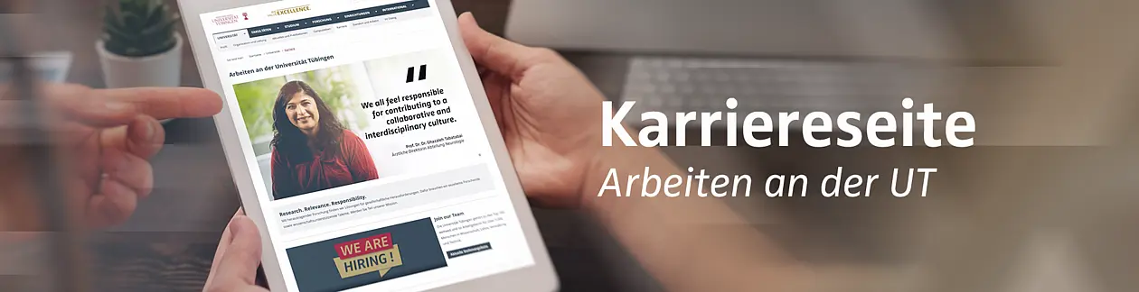 Tablet mit geöffneter Karriereseite der UT. Text: Karriereseite, Arbeiten an der UT. Verlinkung zur Karriereseite