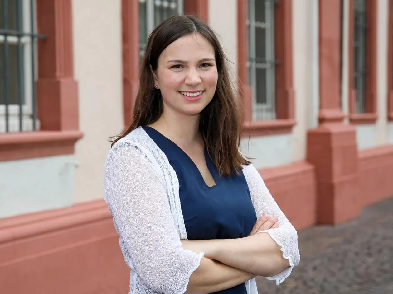 Porträtbild von Dr. Simone Behrens