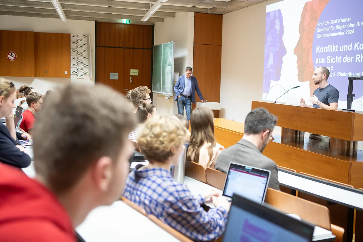 Rhetorik-Vorlesung im Hörsaal des Brechtbaus.